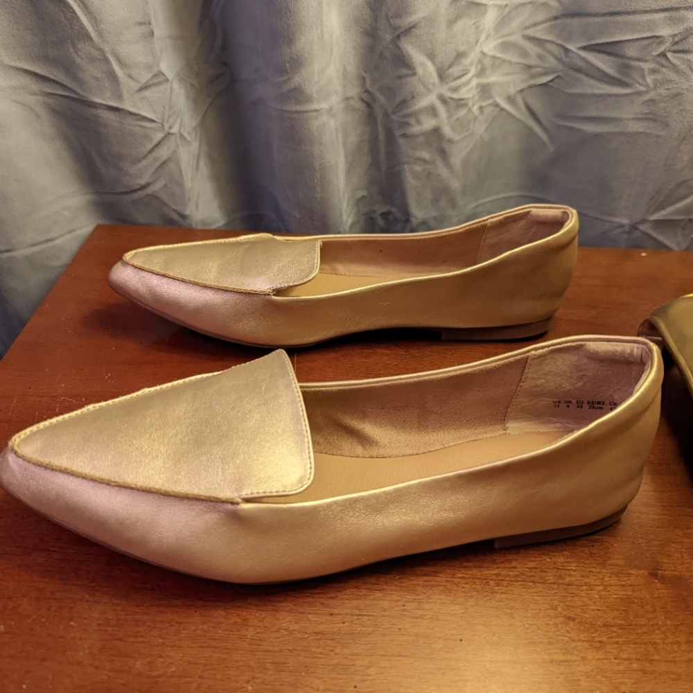 Pointed gold flats size 11 womens